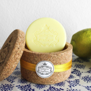 Essencias Zeep in houder van Kurk / Citroen